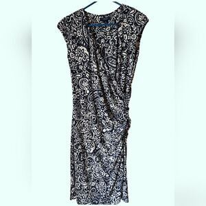 Chaps casual black and white sleeveless dress with ruching on one side. …